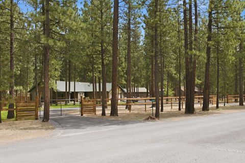Tiny photo for 15375 Ponderosa Loop, La Pine, OR 97739 (MLS # 220218752)