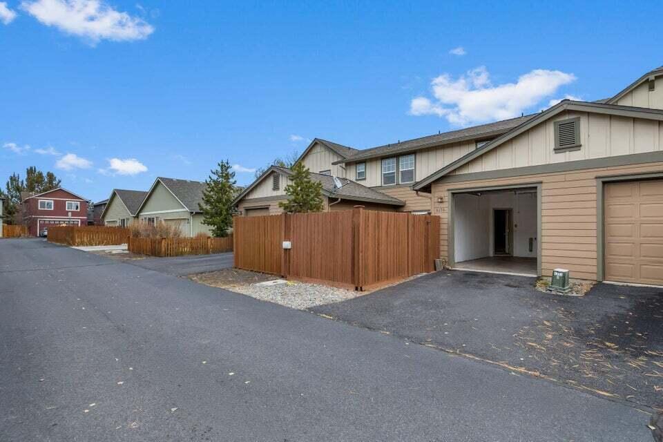 Gardenside - Residential