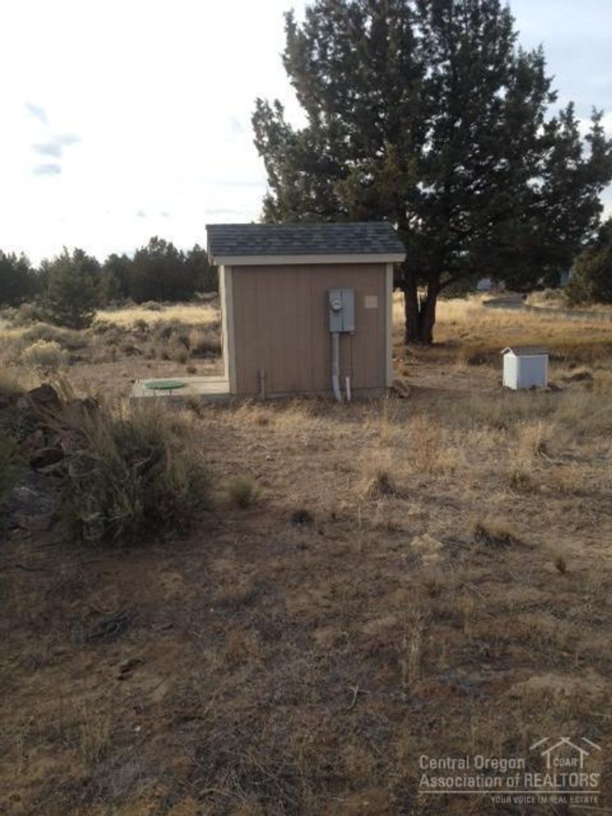 Nice level 5 acre building site. located in Lost Lake Estates. Area of nice homes, paved road, shared well, and septic feasibility done, Multiple building sites available. Owner terms available. Call for Details. Build your Dream Home