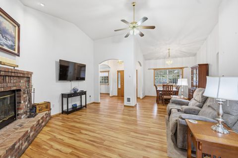 Tiny photo for 15770 Sunrise Boulevard, La Pine, OR 97739 (MLS # 220215404)