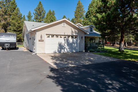 Tiny photo for 15770 Sunrise Boulevard, La Pine, OR 97739 (MLS # 220215404)