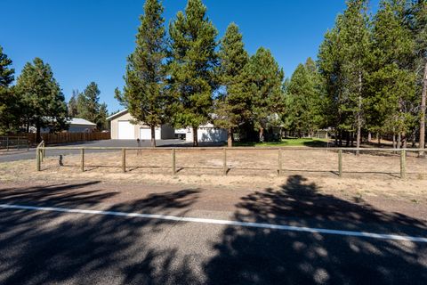 Tiny photo for 15770 Sunrise Boulevard, La Pine, OR 97739 (MLS # 220215404)