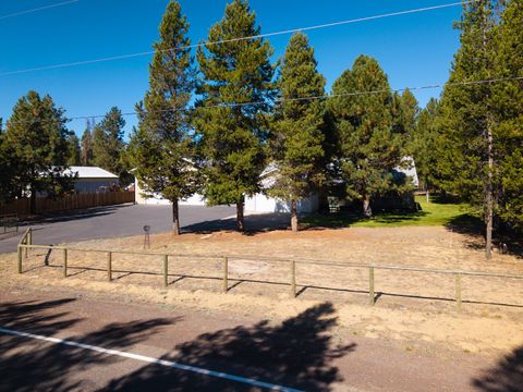Tiny photo for 15770 Sunrise Boulevard, La Pine, OR 97739 (MLS # 220215404)