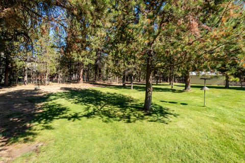 Tiny photo for 15770 Sunrise Boulevard, La Pine, OR 97739 (MLS # 220215404)