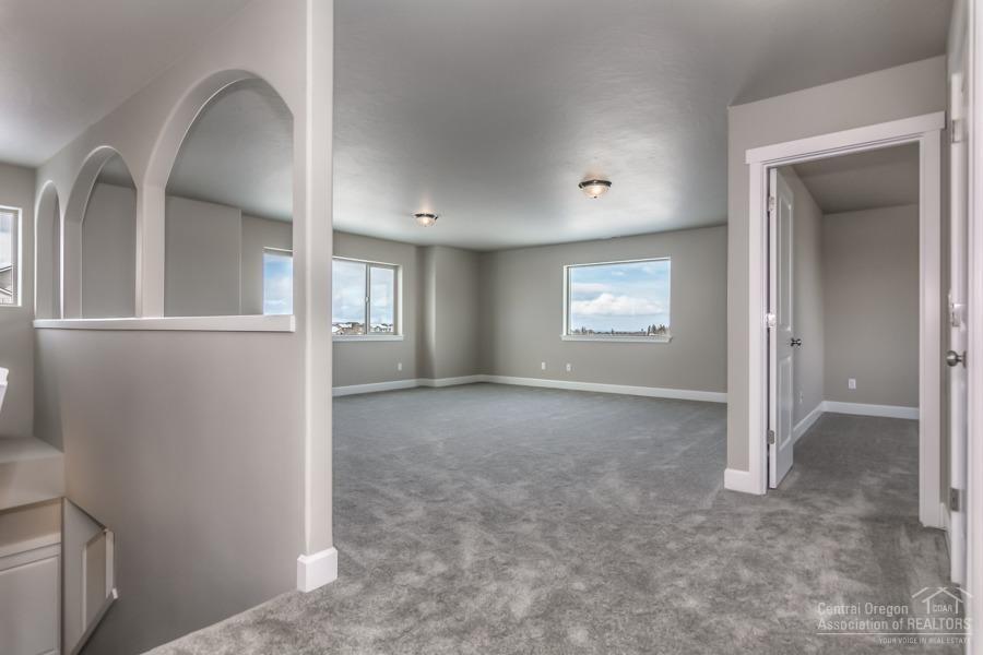 27 Elm - Residential