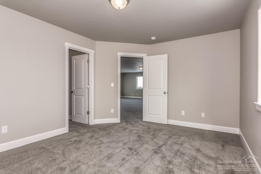 27 Elm - Residential