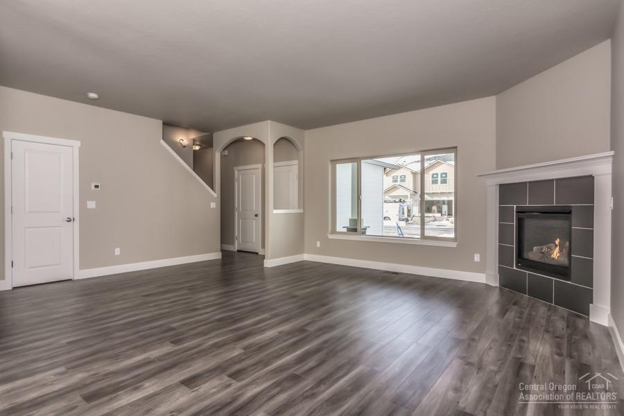 27 Elm - Residential