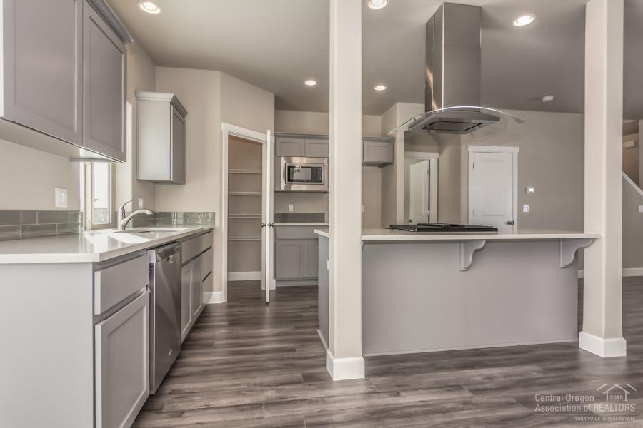 27 Elm - Residential