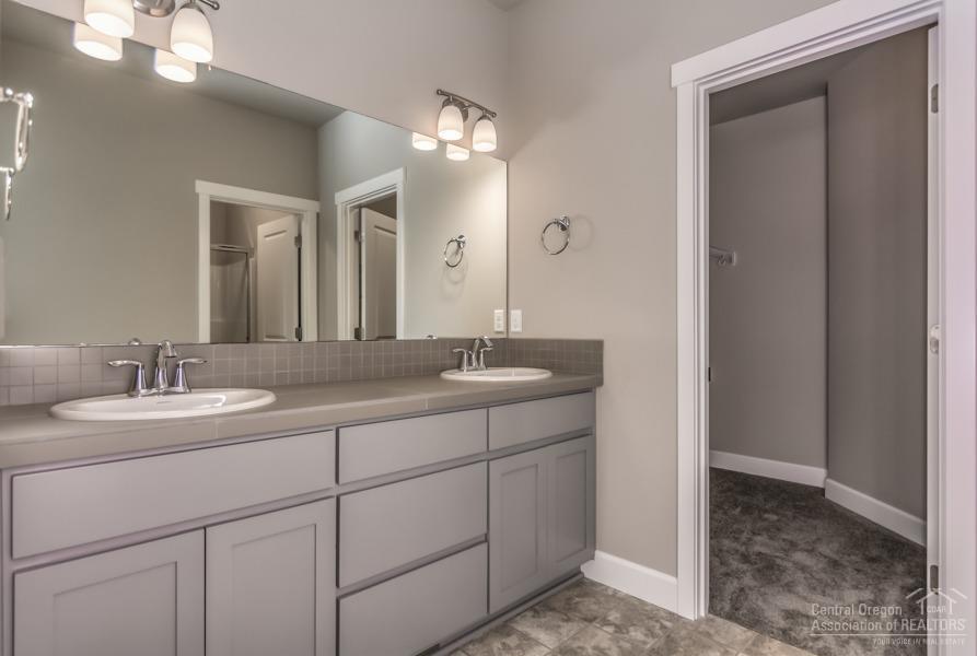 27 Elm - Residential