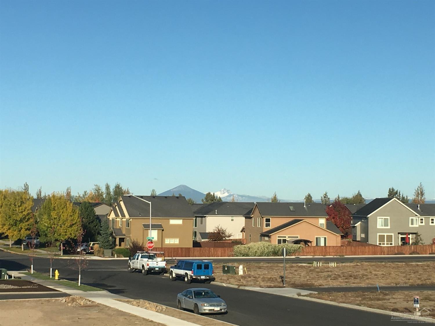 27 Elm - Residential