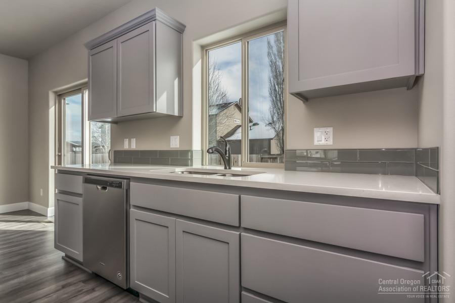 27 Elm - Residential