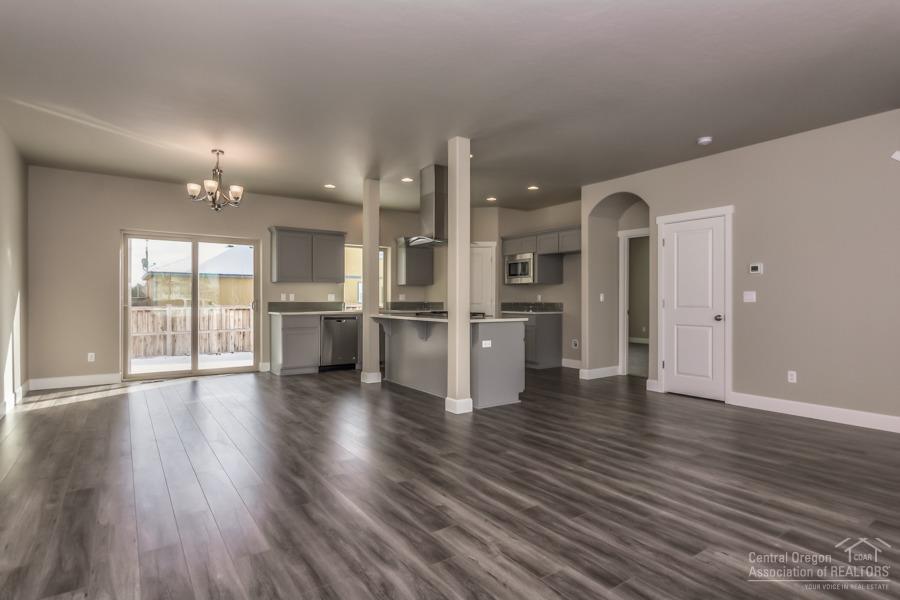 27 Elm - Residential