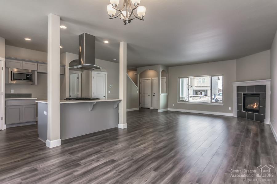 27 Elm - Residential