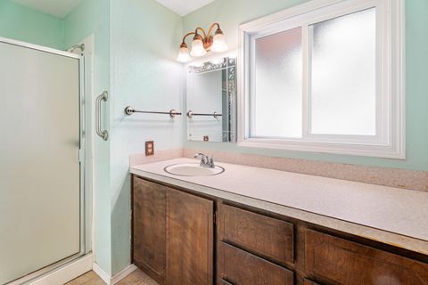 Tiny photo for 1839 NW 51st Street, Redmond, OR 97756 (MLS # 220213206)