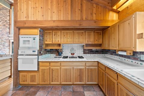 Tiny photo for 1986 NW Rimrock Road, Bend, OR 97703 (MLS # 220211940)