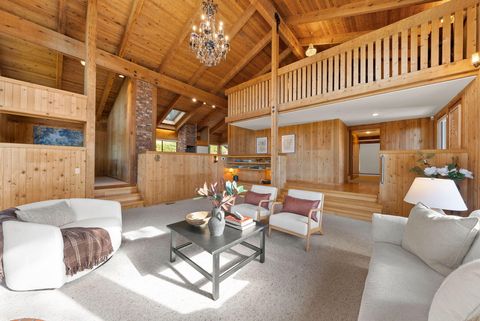 Tiny photo for 1986 NW Rimrock Road, Bend, OR 97703 (MLS # 220211940)