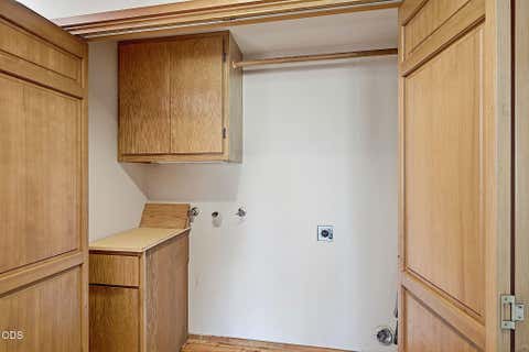 Tiny photo for 500 NW Woodson Drive, Grants Pass, OR 97526 (MLS # 220226315)