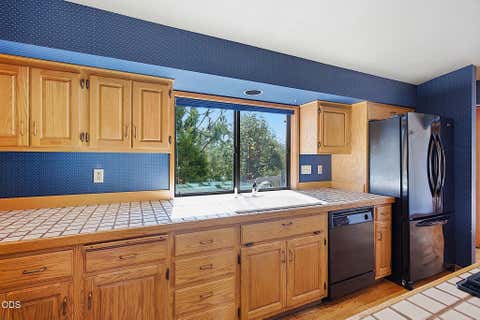 Tiny photo for 500 NW Woodson Drive, Grants Pass, OR 97526 (MLS # 220226315)