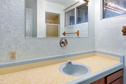 Tiny photo for 500 NW Woodson Drive, Grants Pass, OR 97526 (MLS # 220226315)