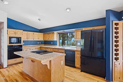 Tiny photo for 500 NW Woodson Drive, Grants Pass, OR 97526 (MLS # 220226315)