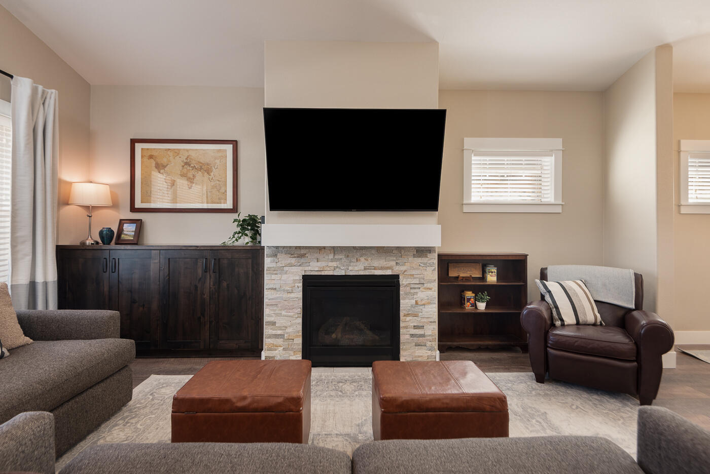 1572 NW Kingwood Avenue