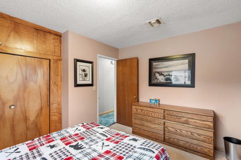 Tiny photo for 1627 Southgate Way, Grants Pass, OR 97527 (MLS # 220212558)