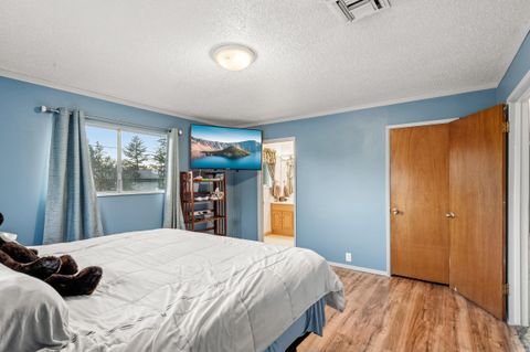 Tiny photo for 1627 Southgate Way, Grants Pass, OR 97527 (MLS # 220212558)