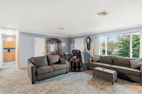 Tiny photo for 1627 Southgate Way, Grants Pass, OR 97527 (MLS # 220212558)