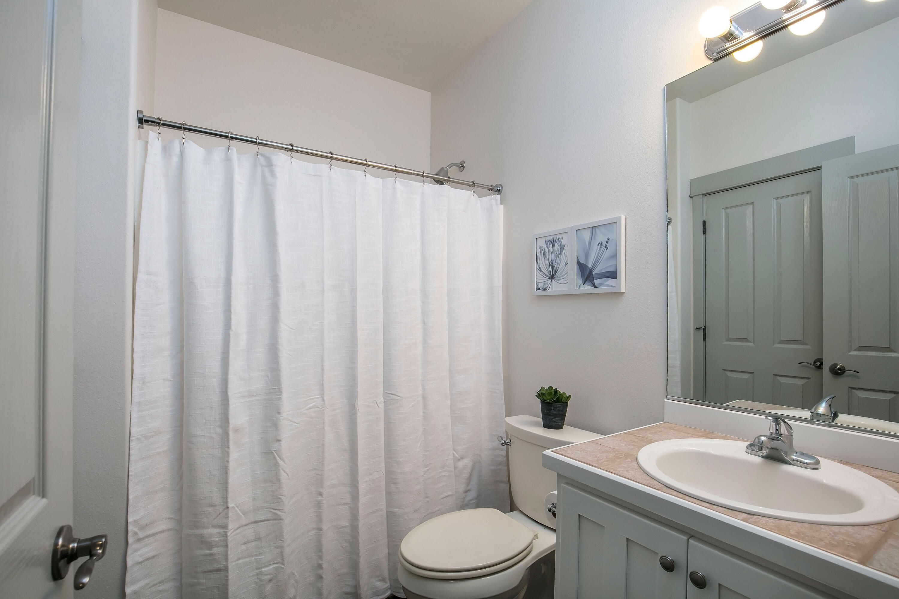 Skyliner Summit - Residential