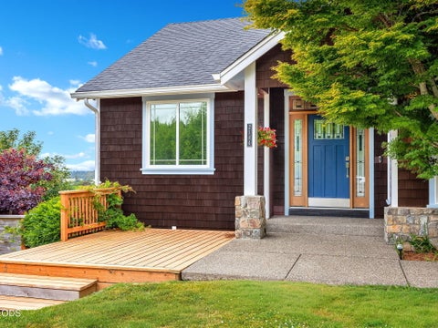 Tiny photo for 2144 Middle Fork Circle, Seaside, OR 97138 (MLS # 220224487)