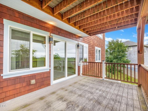 Tiny photo for 2144 Middle Fork Circle, Seaside, OR 97138 (MLS # 220224487)