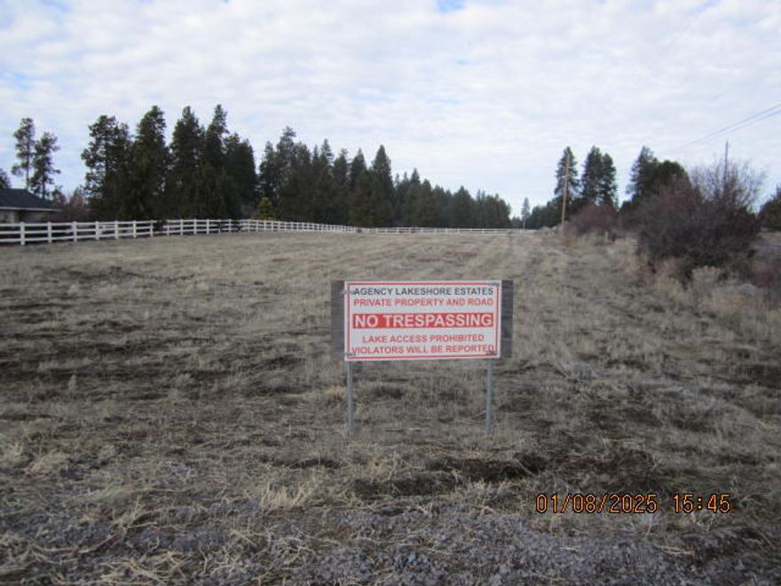 Only lakefront property. HIGHLY MOTIVTED SELLER! LAKE FRONT PROPERTY, of 100 feet. BOAT DOCK PERMITTED WITH PROPER APPROVAL.  Agency Lakeshore Estates a gated neighborhood offers a 1.05 acre with panoramic view of the lake and Cascade Mountains. The neighborhood offers only stick built custom homes. CCRs available. Electricity and phone available at street. Henzel Park within a couple miles offers public boat dock & public parking while out on the beautiful lake. Yes, with Oregon Dock Guidelines from Dep. of State Capital Lands Waterway you can construct a dock on this 114 ft waterfront property. Call Phyllis for contact person at state Dept.  Head out for a scenic drive to Crater Lake National Park or Collier State Park. Kla-Mo-Ya Casino & Restaurant minutes away. Call for CCRs & Plat maps. Be ready to start your construction with Spring 2025. The area offers lots of relaxing & fun days of fishing, kayaking, hiking and biking. HIGHLY MOTIVATED SELLER!!!