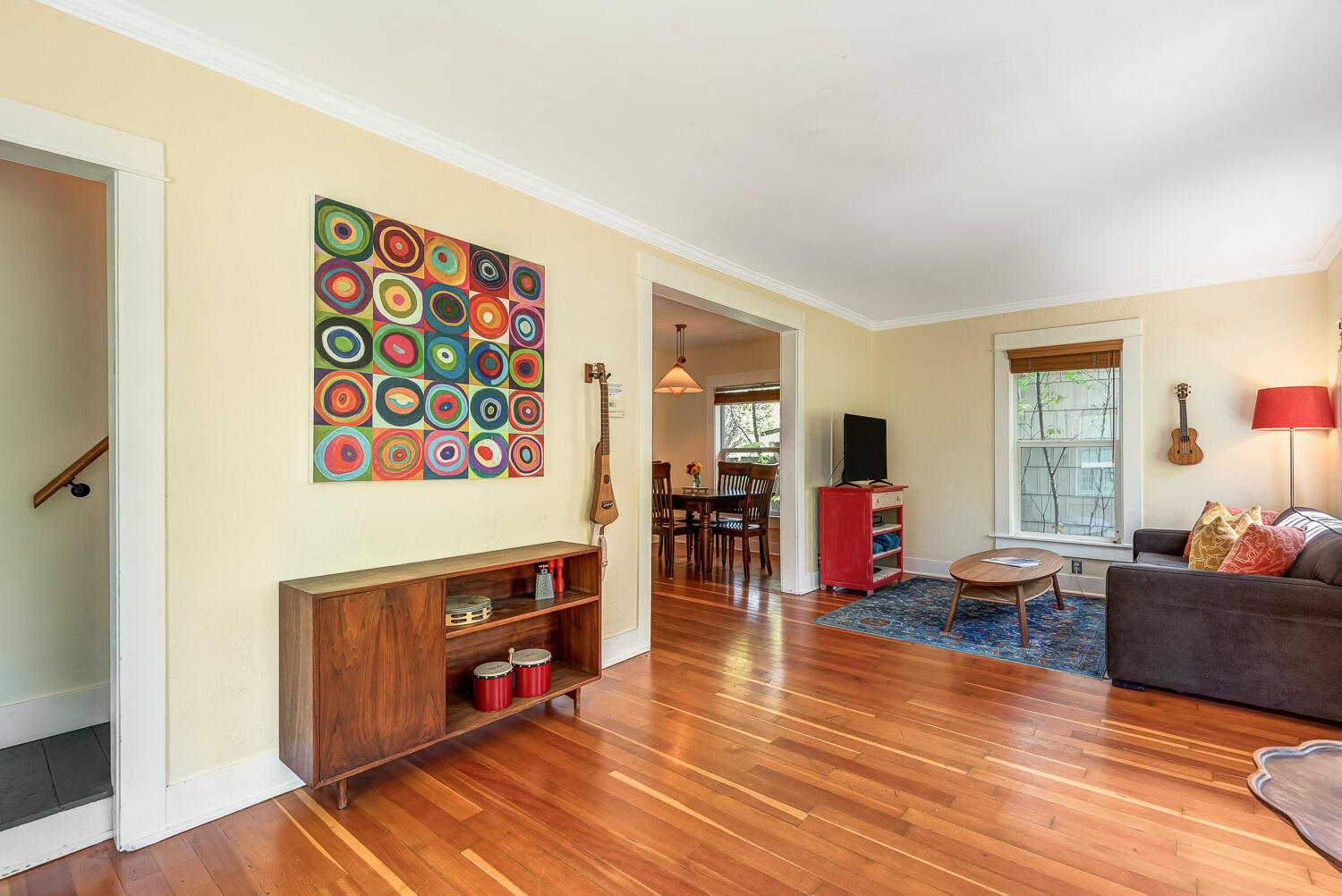 295 NW Jefferson Place