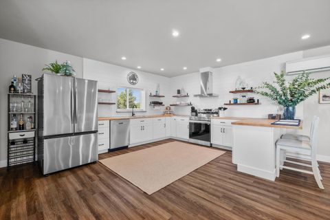 Tiny photo for 9568 SW Scout Camp Trail, Terrebonne, OR 97760 (MLS # 220219411)