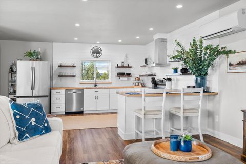 Tiny photo for 9568 SW Scout Camp Trail, Terrebonne, OR 97760 (MLS # 220219411)