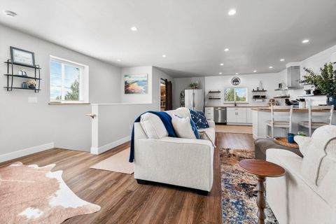 Tiny photo for 9568 SW Scout Camp Trail, Terrebonne, OR 97760 (MLS # 220219411)