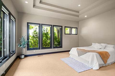 Tiny photo for 938 St Andrews Way, Eagle Point, OR 97524 (MLS # 220226838)