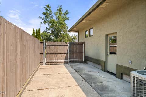 Tiny photo for 938 St Andrews Way, Eagle Point, OR 97524 (MLS # 220226838)