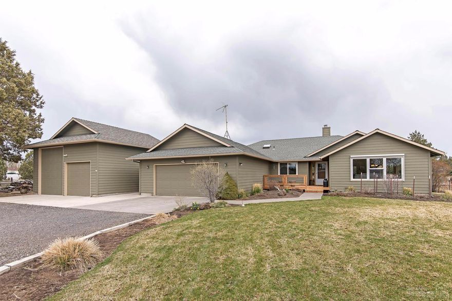 Cascade Mountain views from this single-level home in Conestoga Hills! Original owners, well maintained home. 1972 sf of living with 3 bedrooms, 2 baths, living room and family room. Large yard with beautiful newer deck and railing. Attached 2 car garage, plus a large shop, plenty of room for your toys & hobbies. Quiet setting on 2.49 acres across the street from public land, but still just a short trip to town.