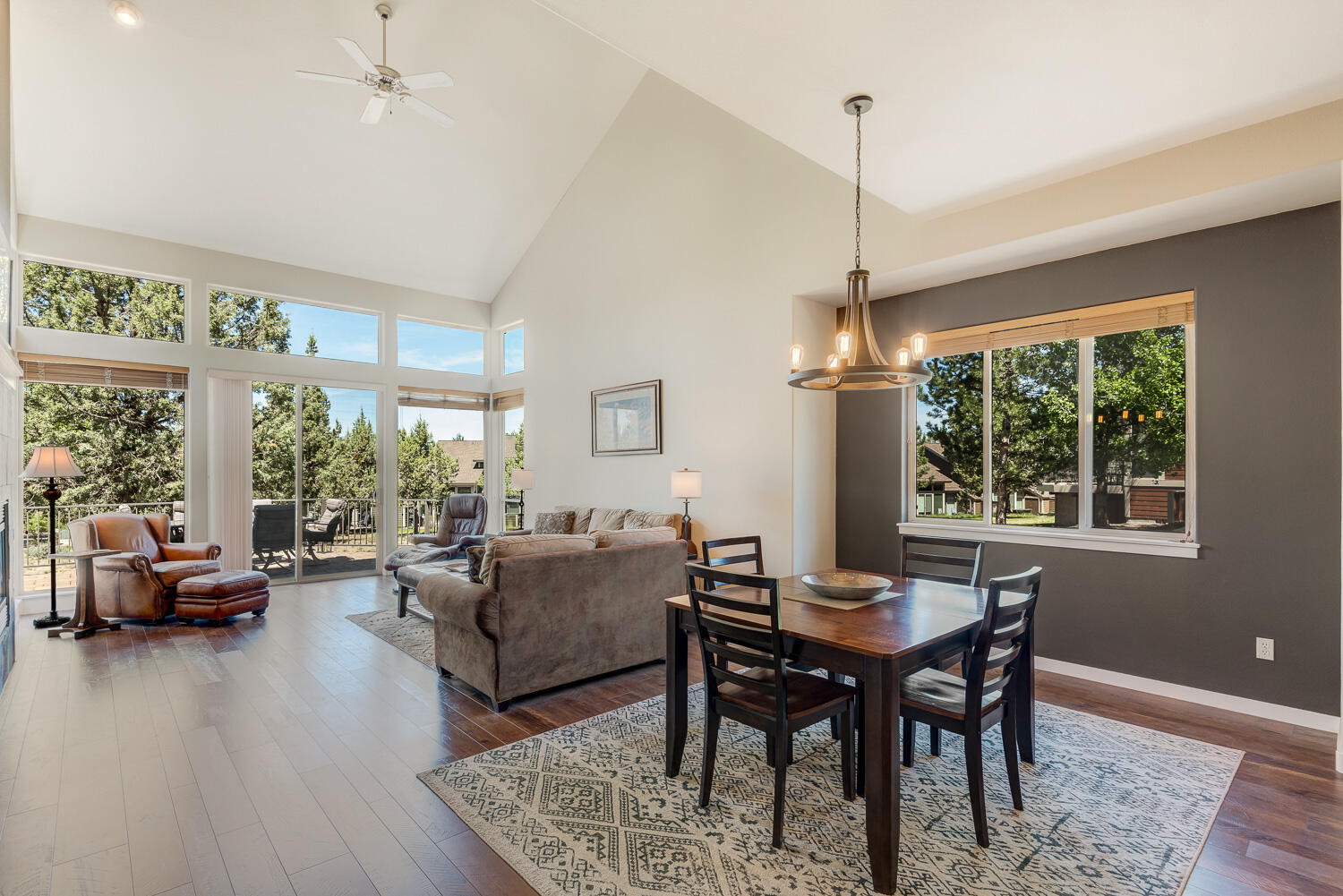 11065 Village Loop