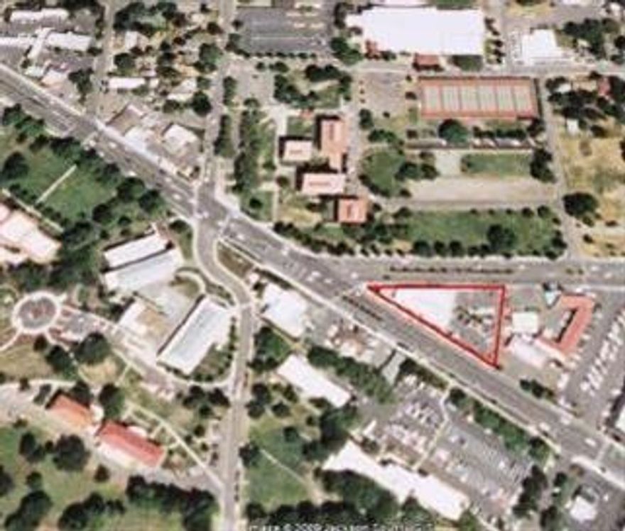 100% location. Multi-tenant retail building near Southern Oregon University. Good tenant mix. One space vacant on lower level. Damage to exterior from car accident is to be repaired.