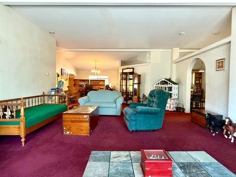 Tiny photo for 370 Highway 422, Chiloquin, OR 97624 (MLS # 220211425)