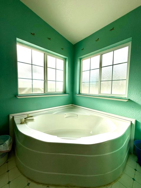 Tiny photo for 370 Highway 422, Chiloquin, OR 97624 (MLS # 220211425)