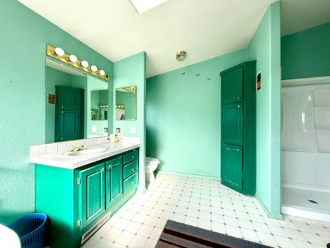 Tiny photo for 370 Highway 422, Chiloquin, OR 97624 (MLS # 220211425)