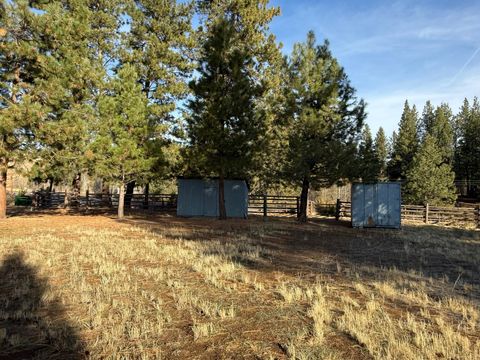 Tiny photo for 370 Highway 422, Chiloquin, OR 97624 (MLS # 220211425)