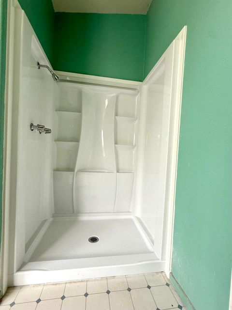 Tiny photo for 370 Highway 422, Chiloquin, OR 97624 (MLS # 220211425)