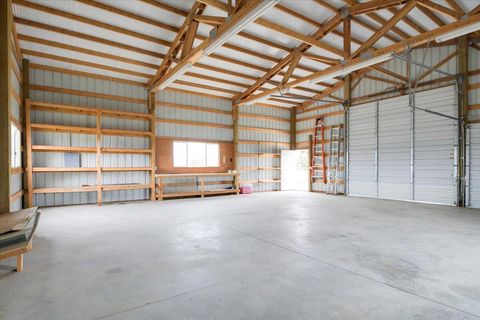 Tiny photo for 13645 SW Prairie Road, Terrebonne, OR 97760 (MLS # 220215310)