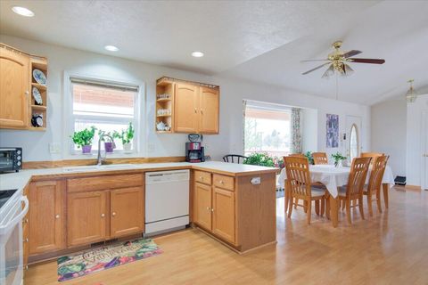 Tiny photo for 13645 SW Prairie Road, Terrebonne, OR 97760 (MLS # 220215310)