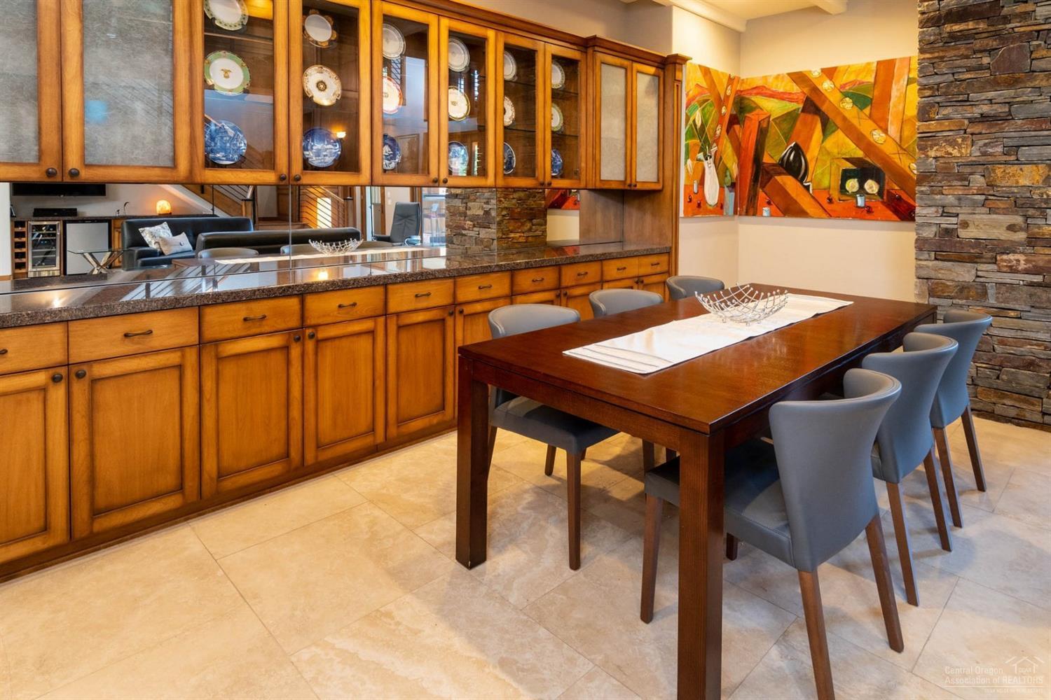 Broken Top - Residential