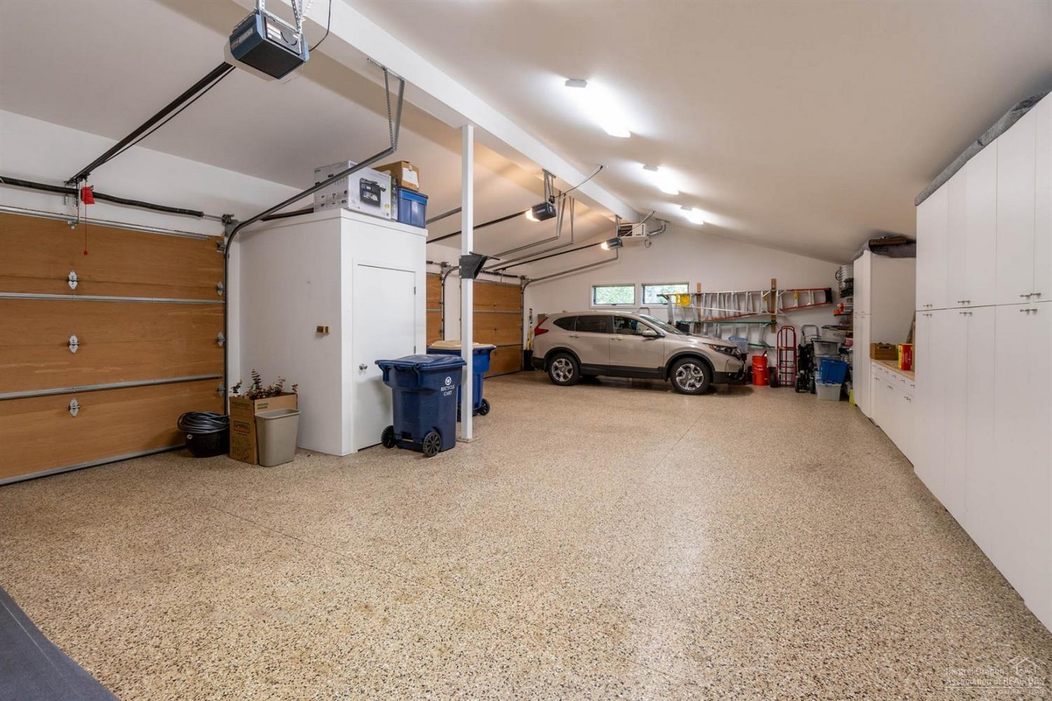 Broken Top - Residential